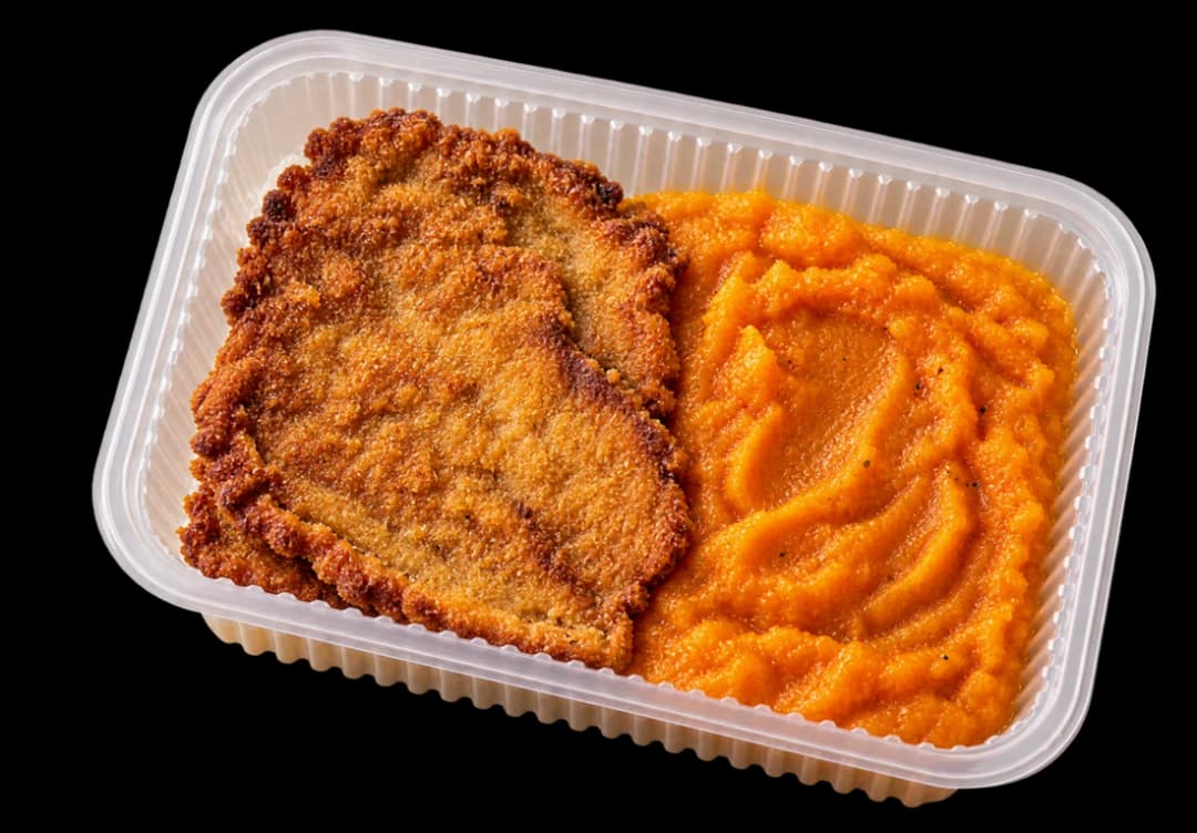 Vianda de milanesa con puré de calabaza